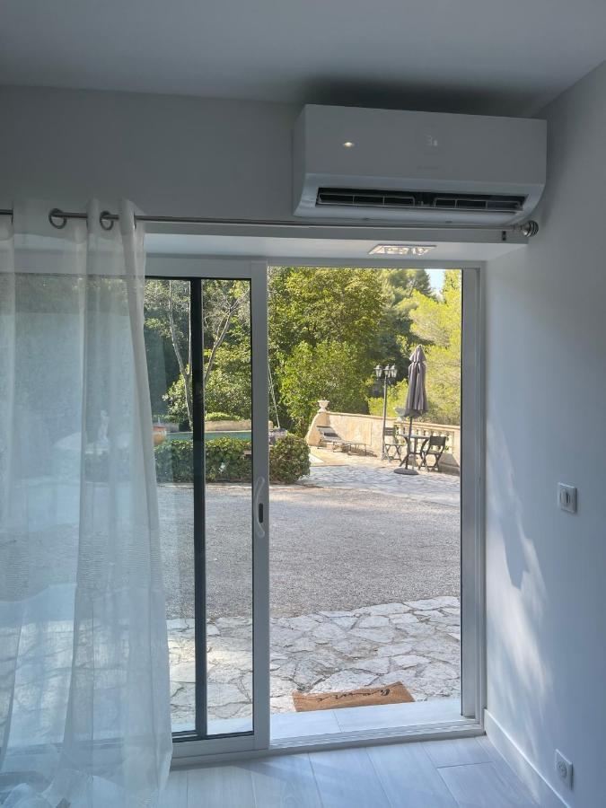 Appartement Bas De Villa Avec Piscine Privee Partagee Proche Bord De Mer Cagnes-sur-Mer Exterior photo